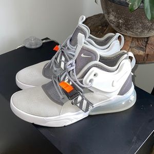 Nike Men’s Air Force 270 Wolf Grey